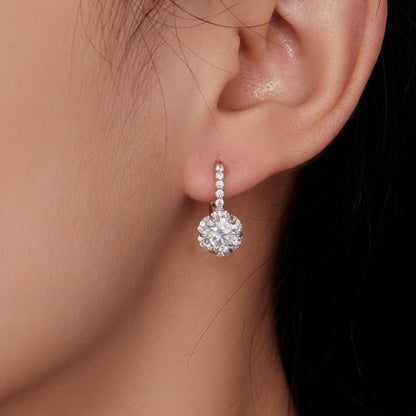 Glowing Flower - Moissanite Earrings (1ct)