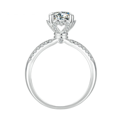 Kleines Herz - Moissanite Ring (1ct)